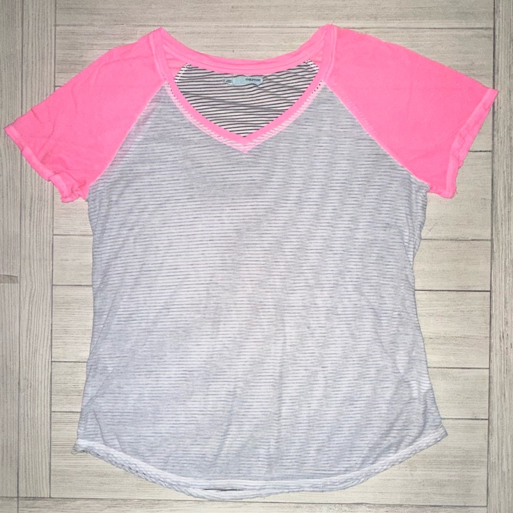 Maurice’s Gray and Hot Pink V-Neck Raglan Top